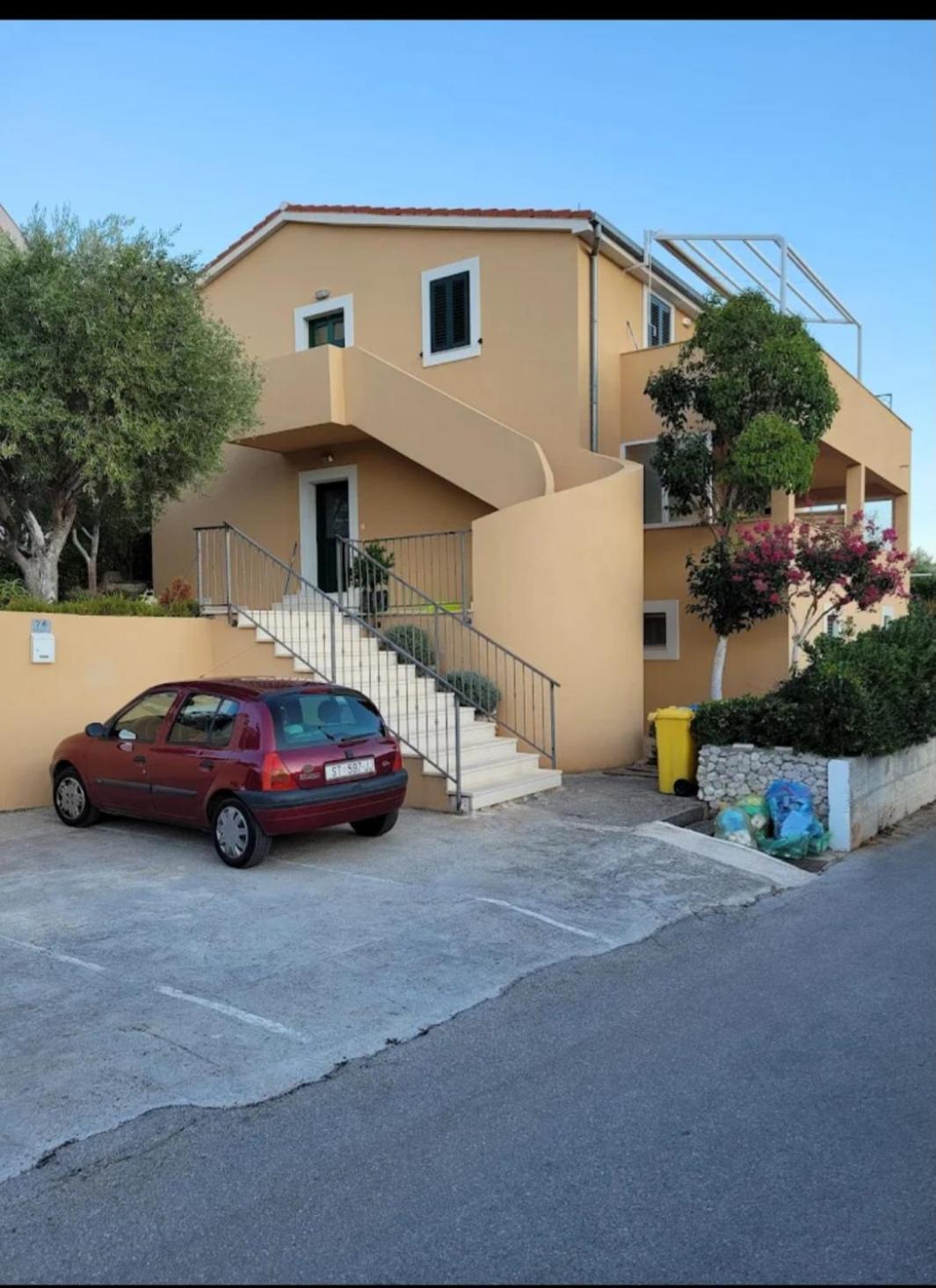 Apartman Zara Ražanj Exteriör bild
