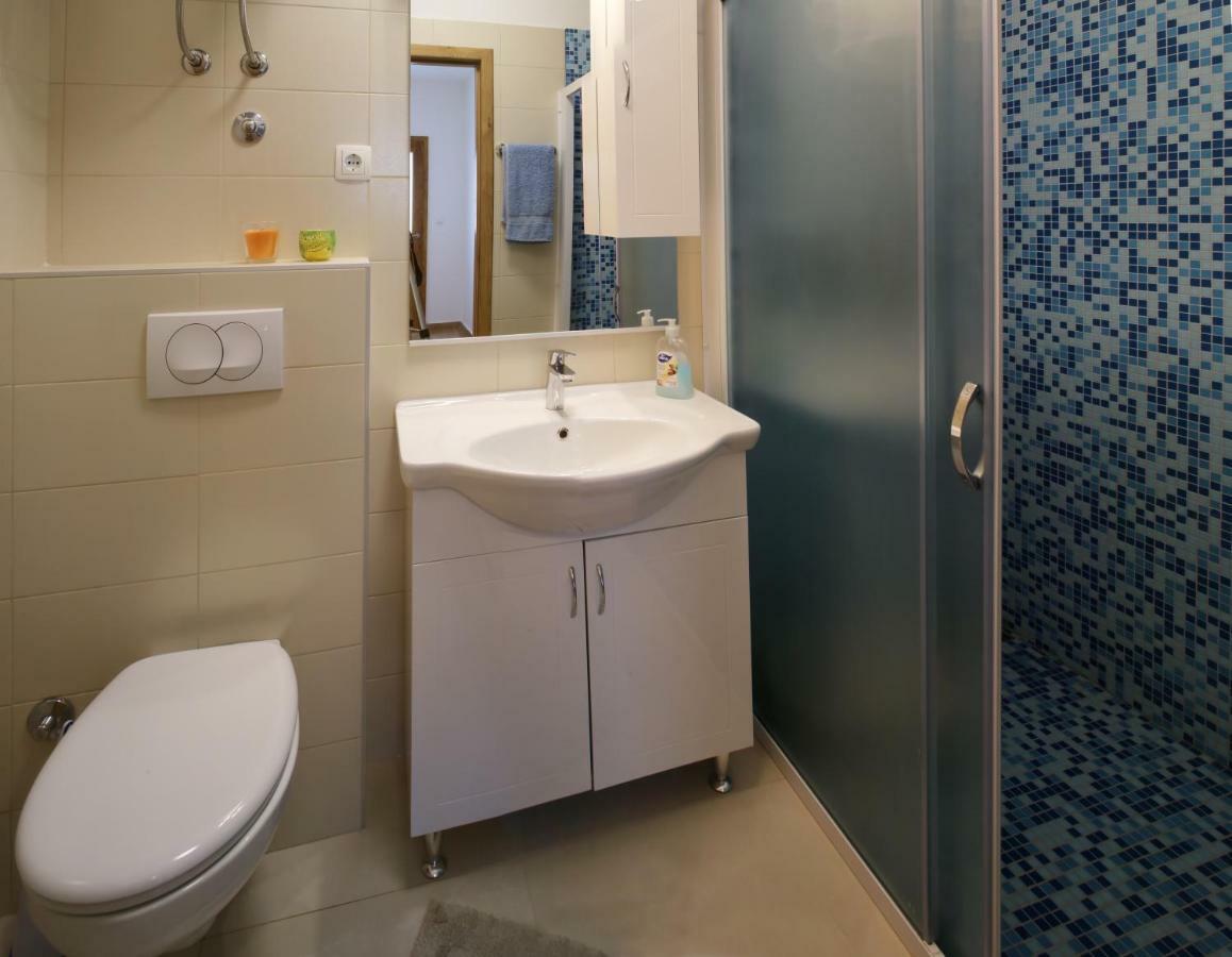 Apartman Zara Ražanj Exteriör bild