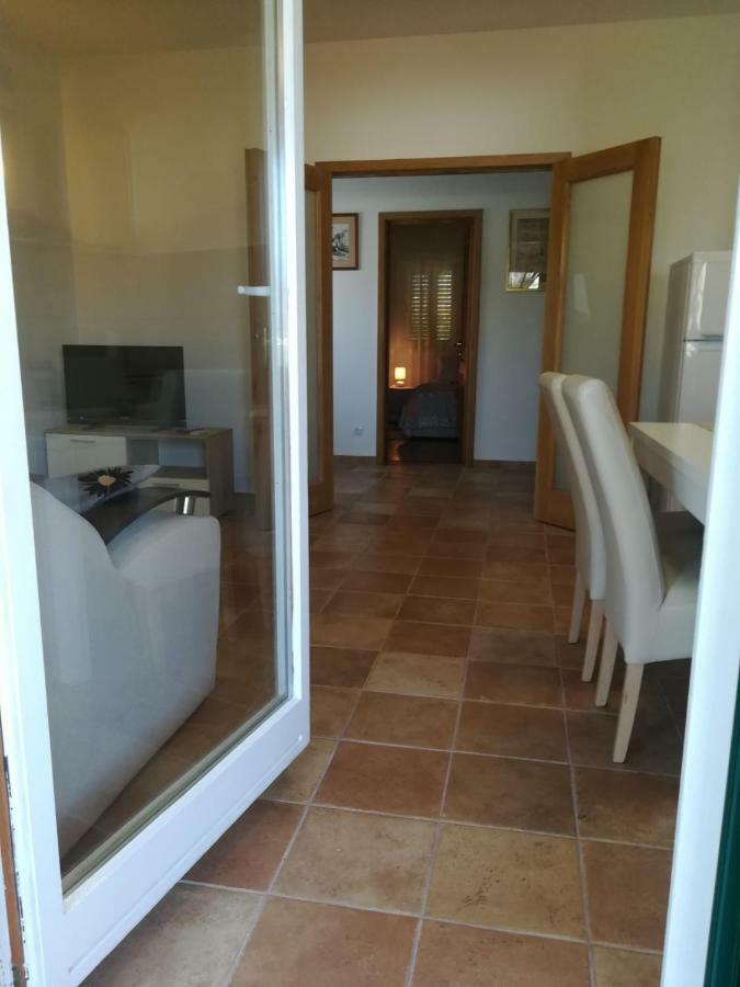 Apartman Zara Ražanj Exteriör bild