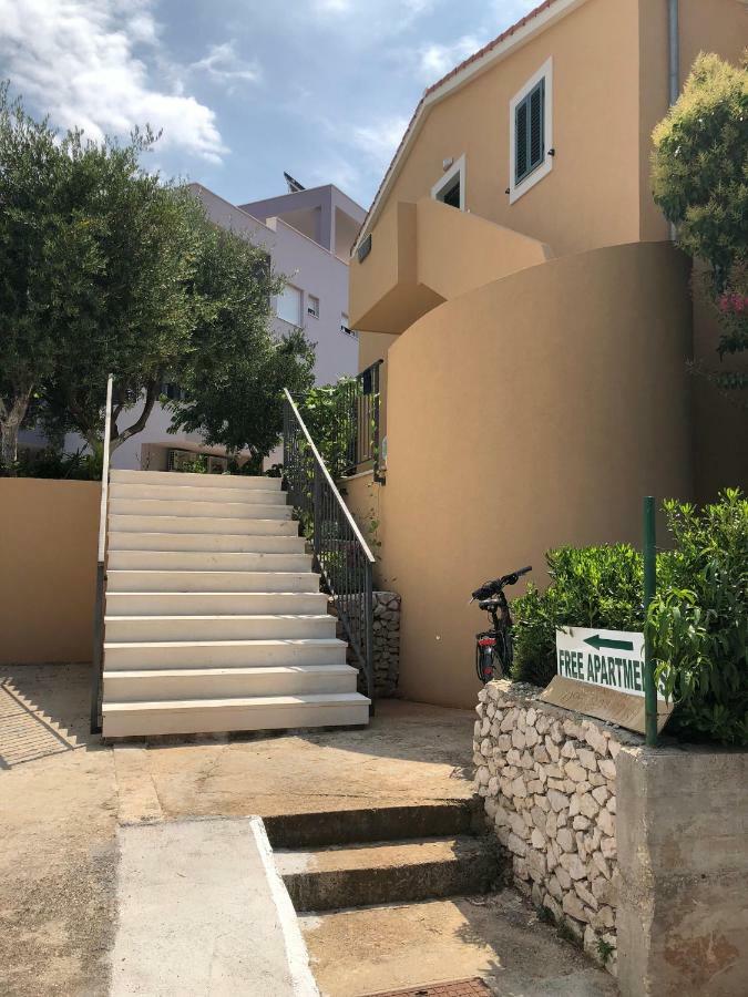 Apartman Zara Ražanj Exteriör bild
