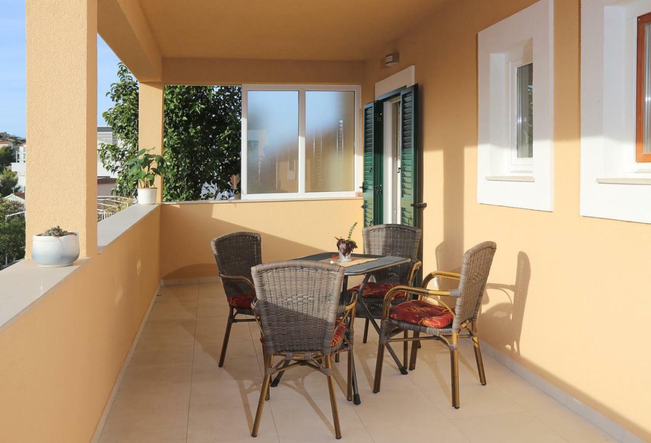 Apartman Zara Ražanj Exteriör bild
